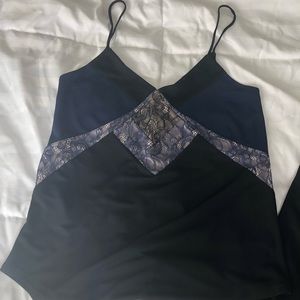 Express top XS - ONLY BLUE TOP IS AVAILABLE!